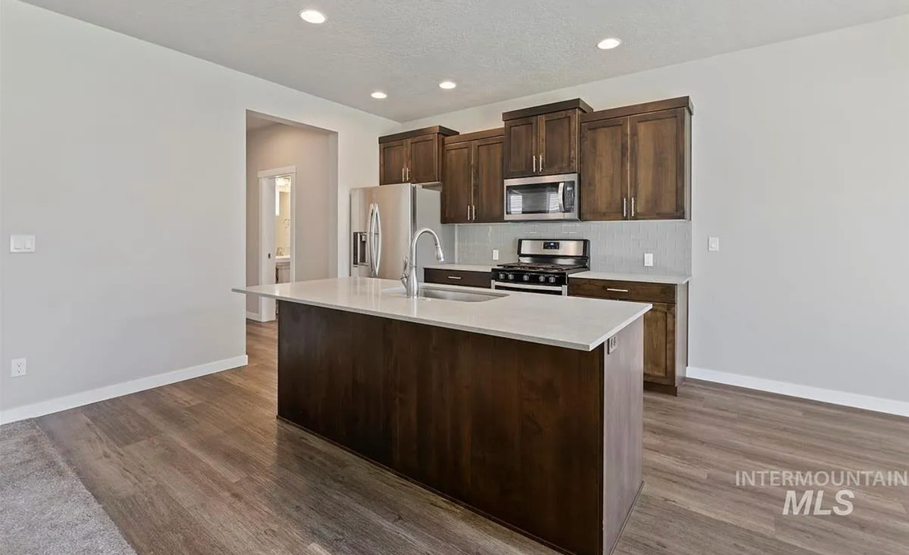 2277 E Kamay Dr - Photo 7 of 28