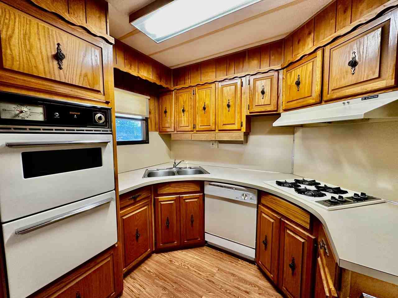 114 Box Elder Dr - Photo 5 of 17