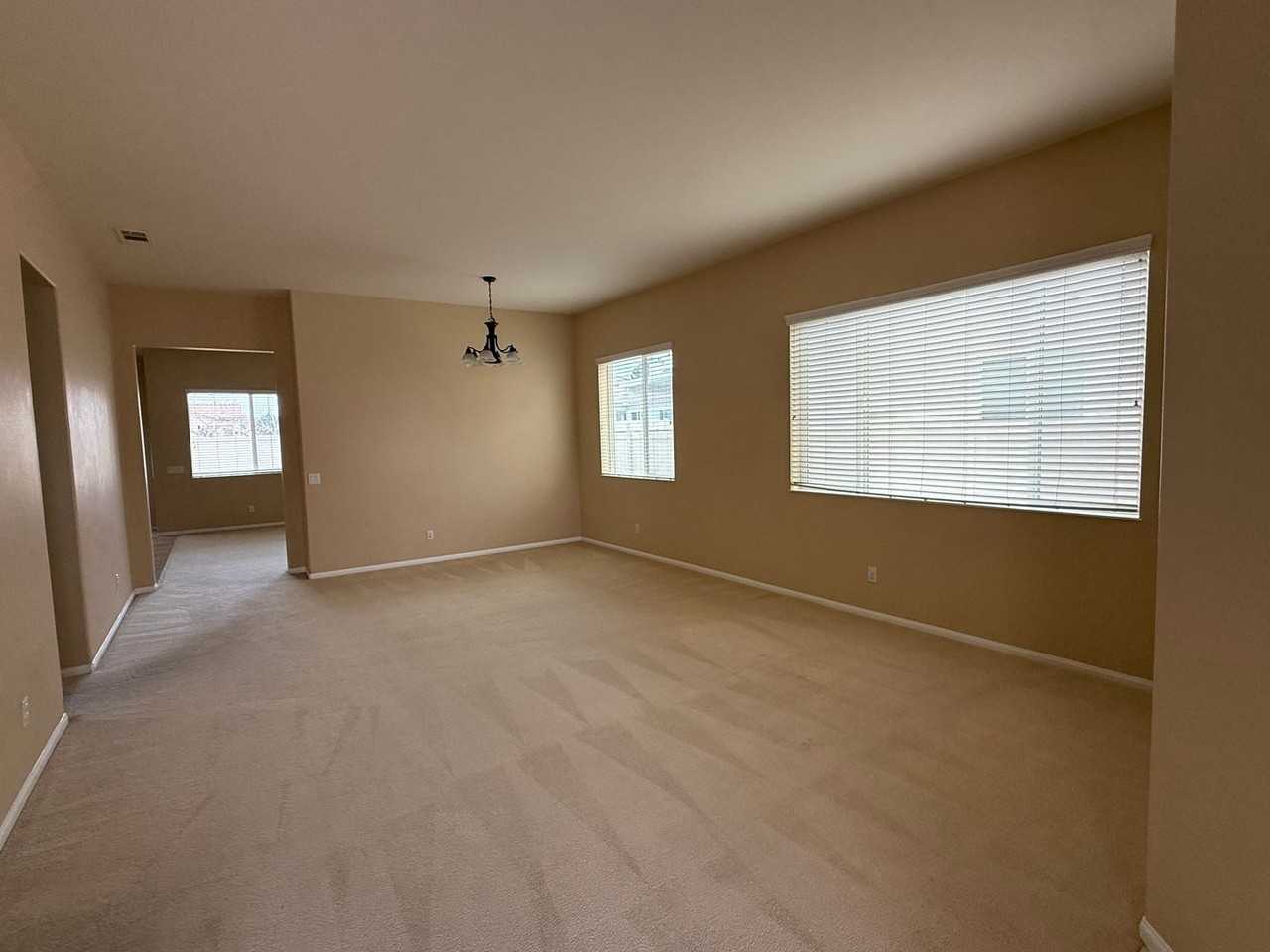10807 Tumbleweed Rd - Photo 2 of 50
