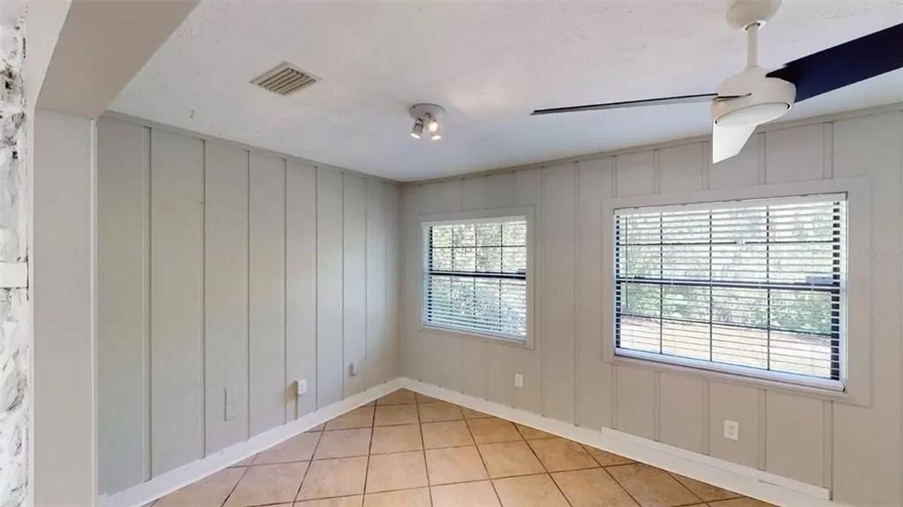 2582 Wood Oak Dr - Photo 2 of 15