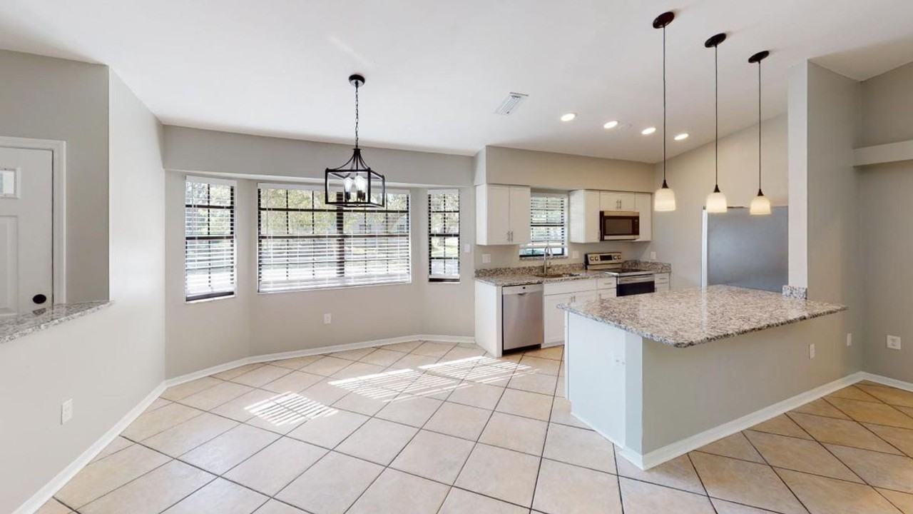 2582 Wood Oak Dr - Photo 5 of 15