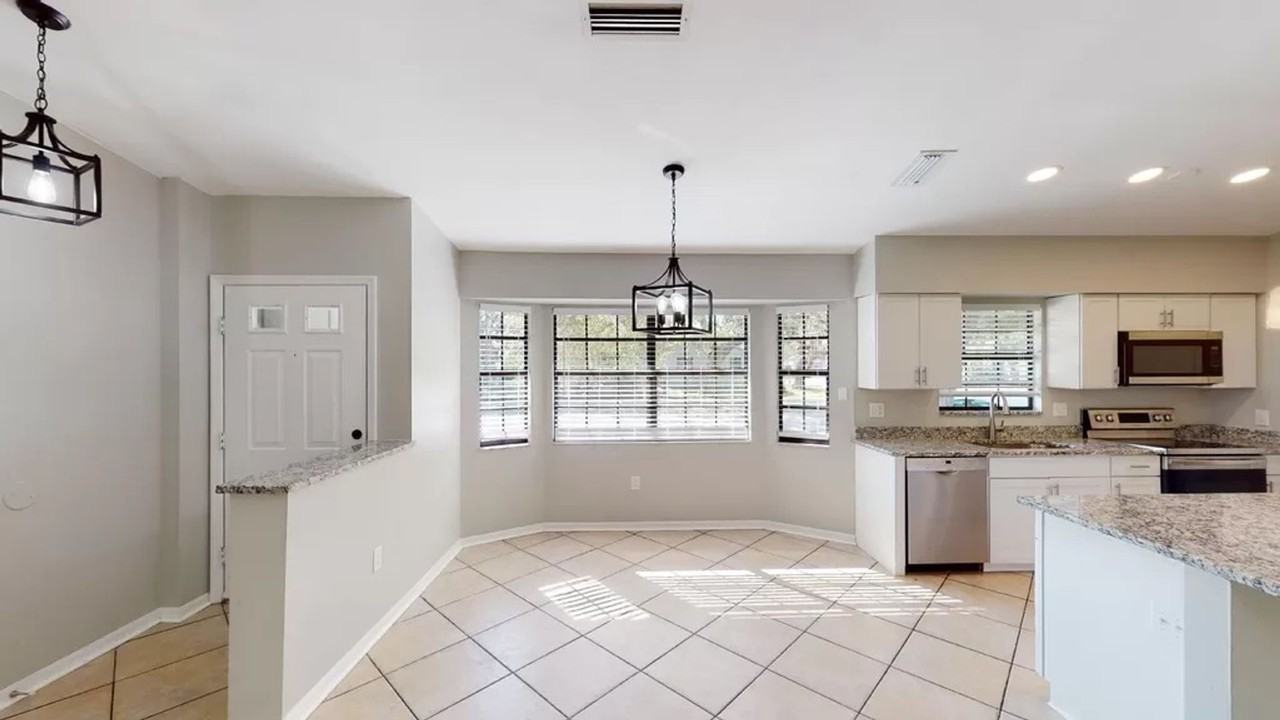 2582 Wood Oak Dr - Photo 7 of 15