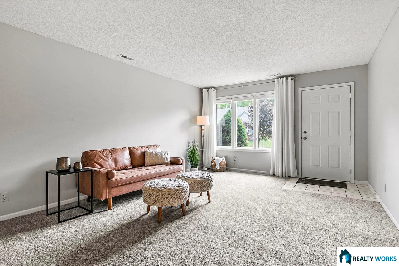 3400 Glenhaven Pl - Photo 2 of 7