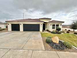 featured image of 541 S Balancing Rock Dr