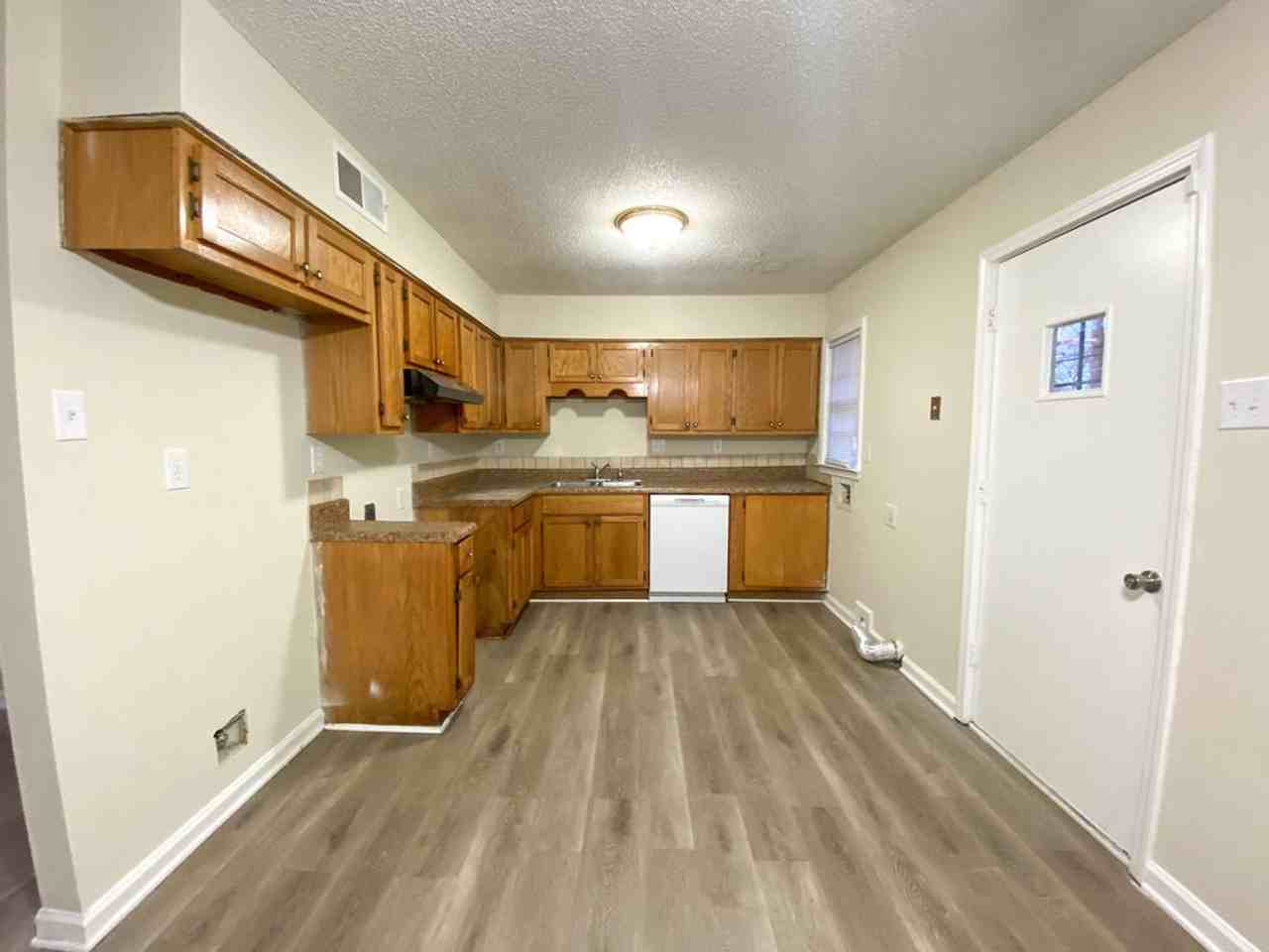 1930 Tahiti Ln - Photo 6 of 16