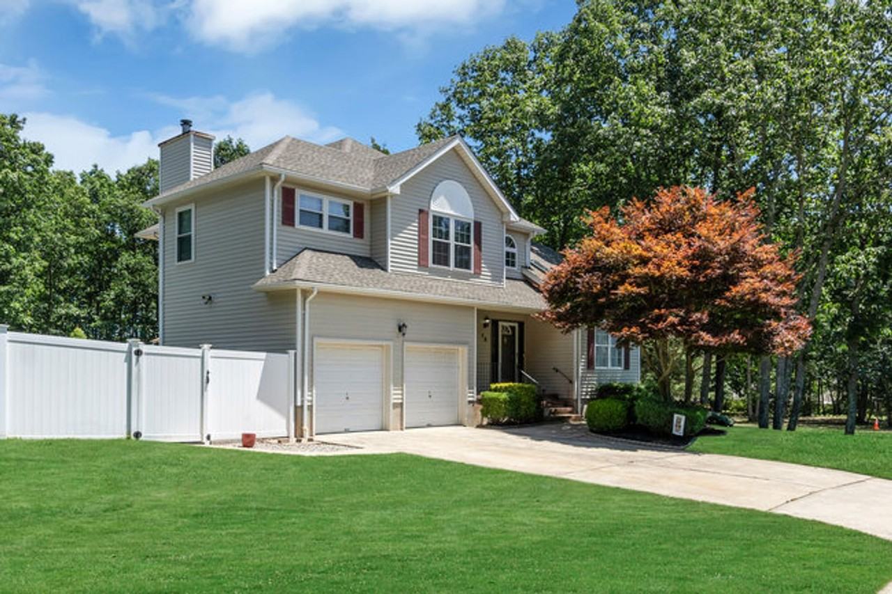 18 Harvard West Dr - Photo 6 of 50