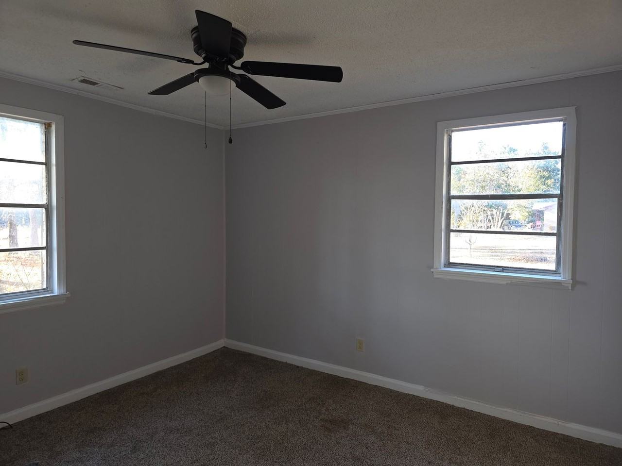 801 Bay Rd - Photo 6 of 8