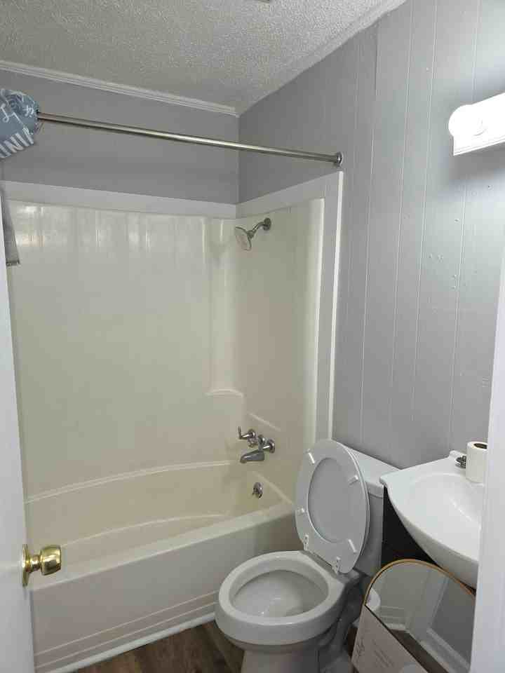 801 Bay Rd - Photo 7 of 8