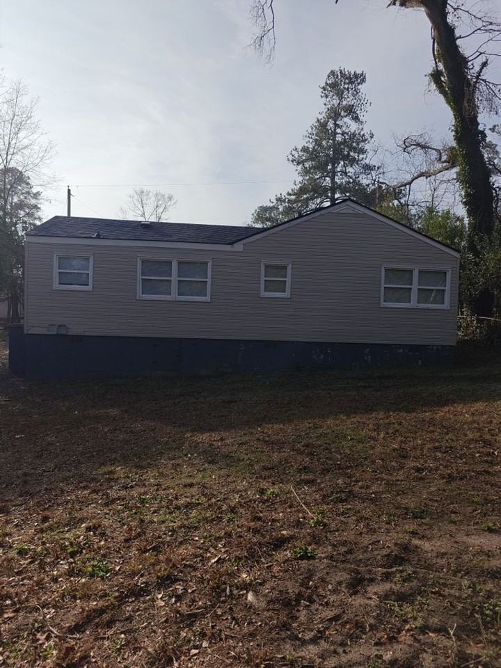 2913 Hummingbird Ln - Photo 2 of 19