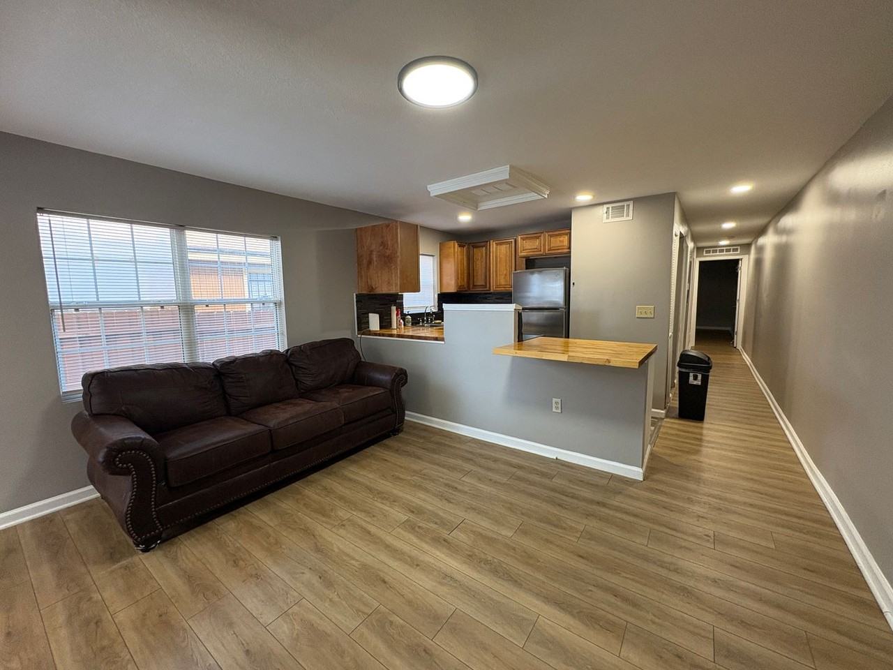 326 S 11th St - Photo 3 of 10