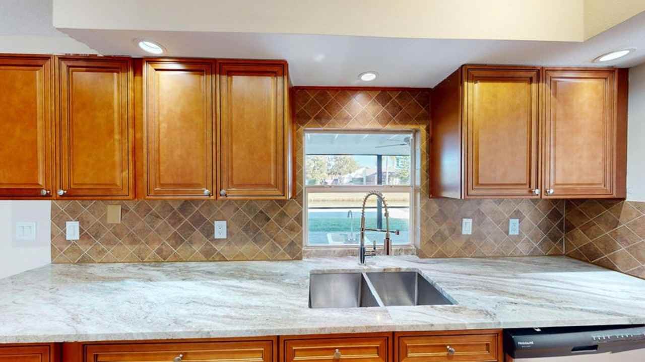 11497 Anhinga Dr - Photo 2 of 22