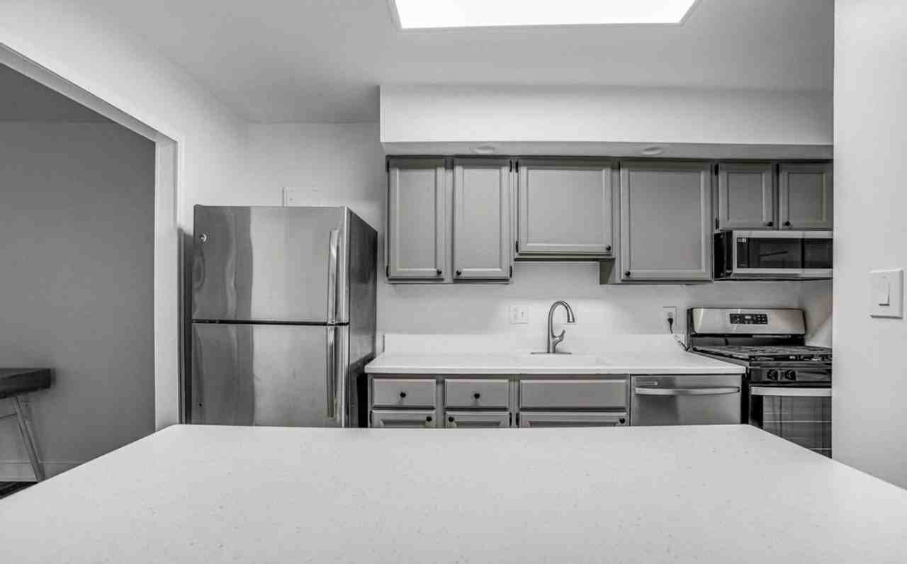 12311 Braxfield Ct - Photo 2 of 18