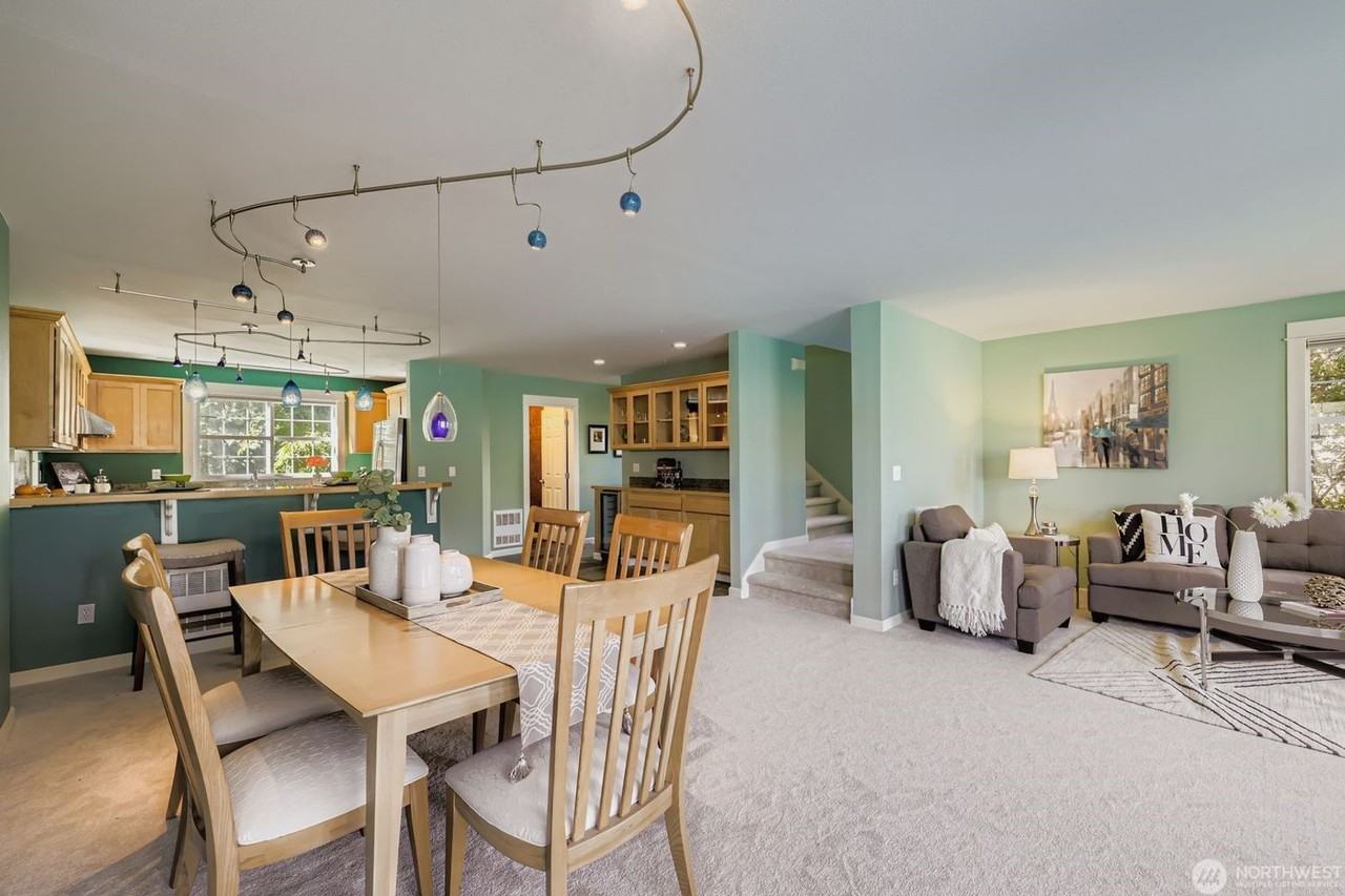 2622 E Madison St - Photo 7 of 38