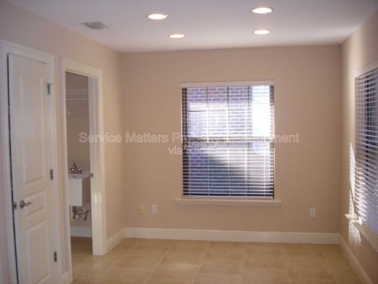 3161 Strathauer Rd - Photo 7 of 28