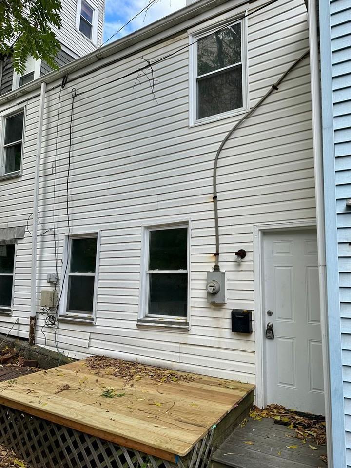 2709 Josephine St #1 - Photo 7 of 8