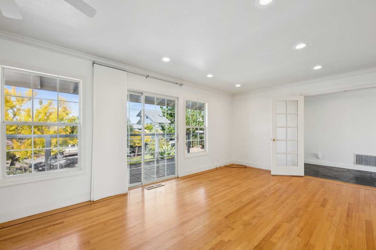 114 San Marino Dr - Photo 6 of 38