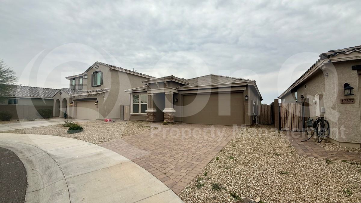 17371 W Superior Ave - Photo 2 of 29