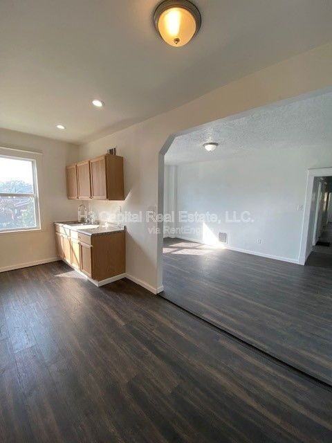 2458 Benton St #A - Photo 4 of 14