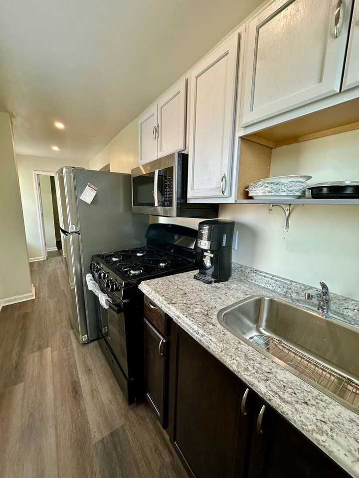 514 North Ave #3 - Photo 2 of 7