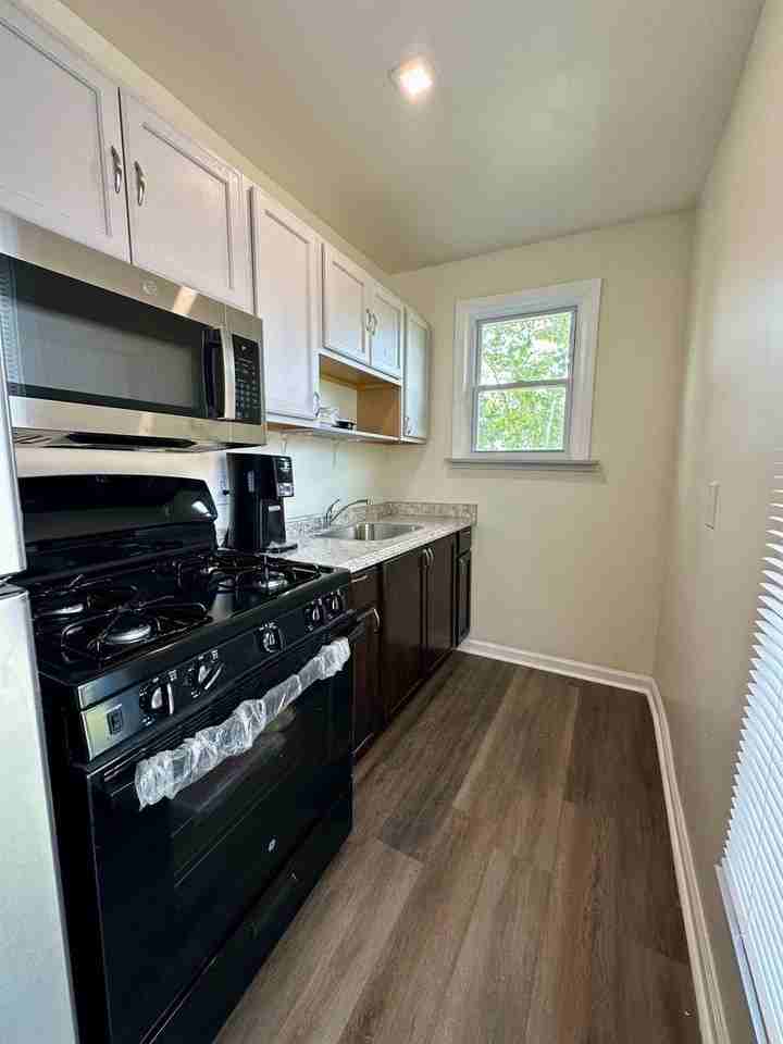 514 North Ave #3 - Photo 3 of 7