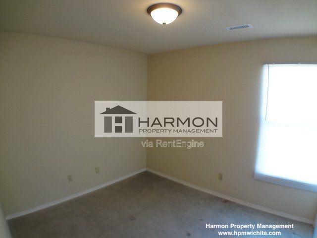 2370 N Garland Ave - Photo 5 of 11