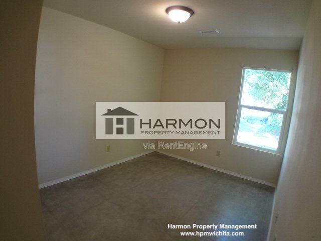 2370 N Garland Ave - Photo 7 of 11