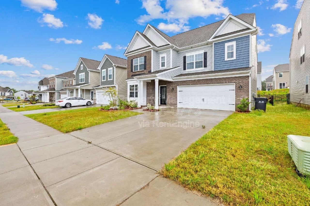 14924 Nichols Hall Dr - Photo 3 of 40