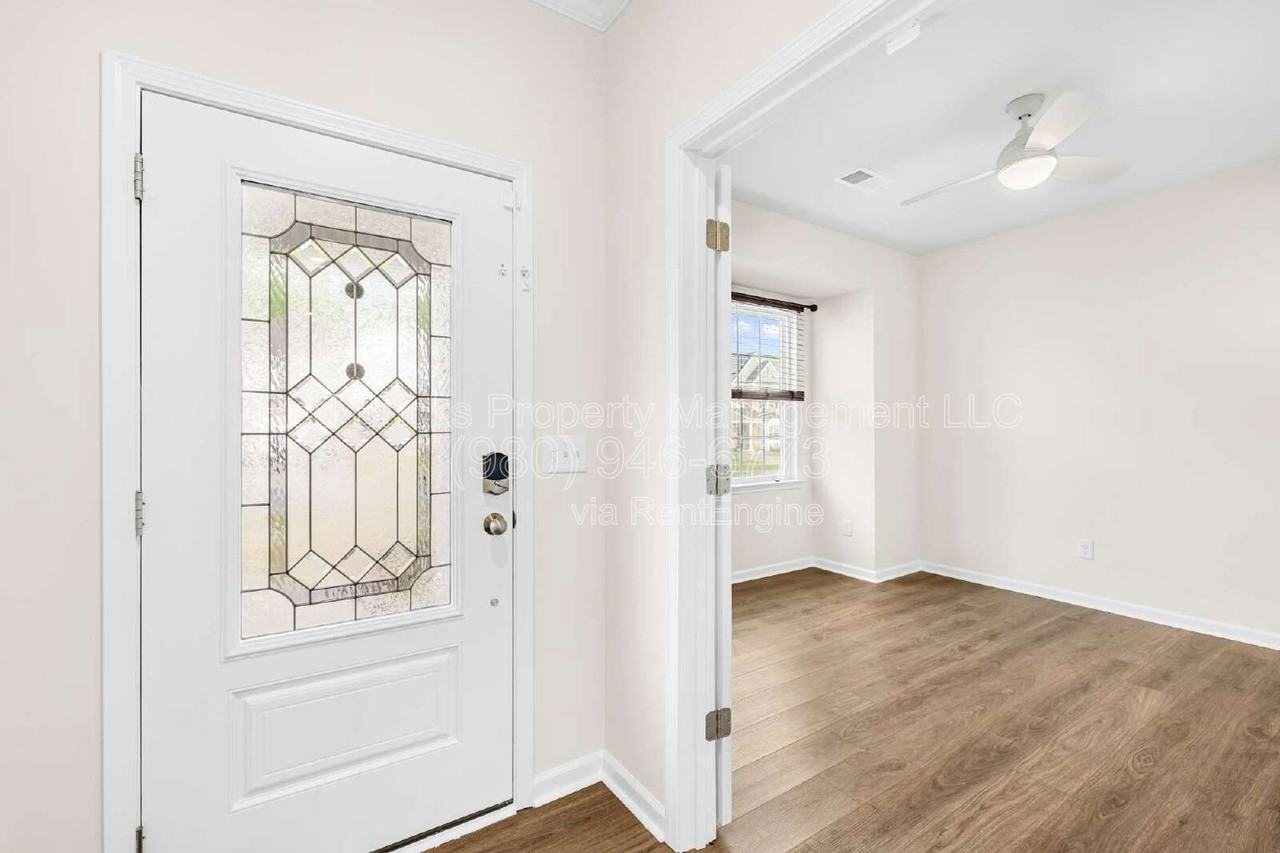 14924 Nichols Hall Dr - Photo 4 of 40