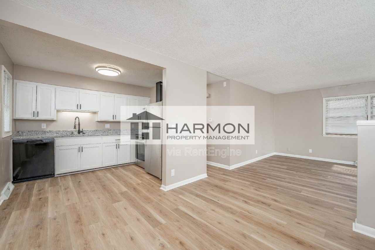 8514 W 9th St N - Photo 3 of 14