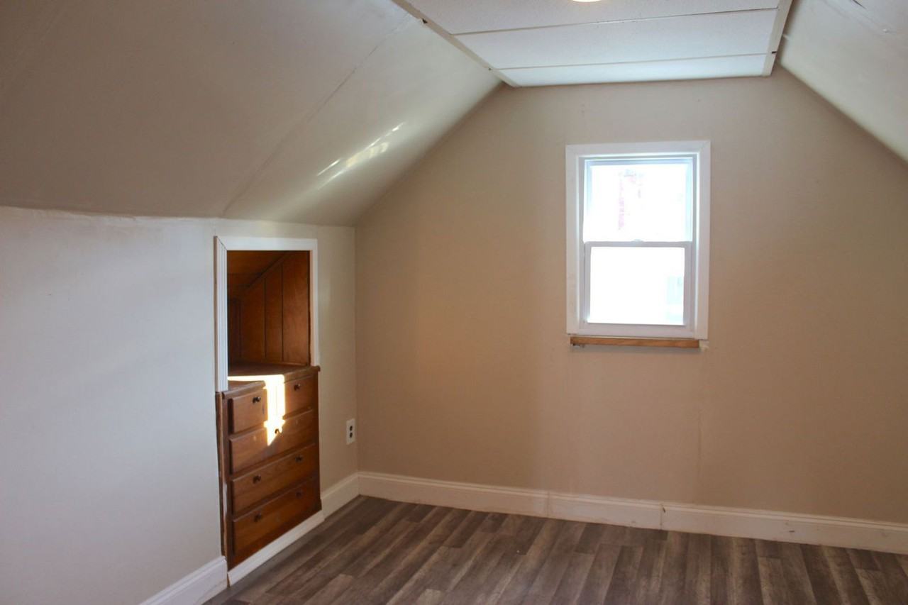 753 Jefferson Rd - Photo 7 of 12