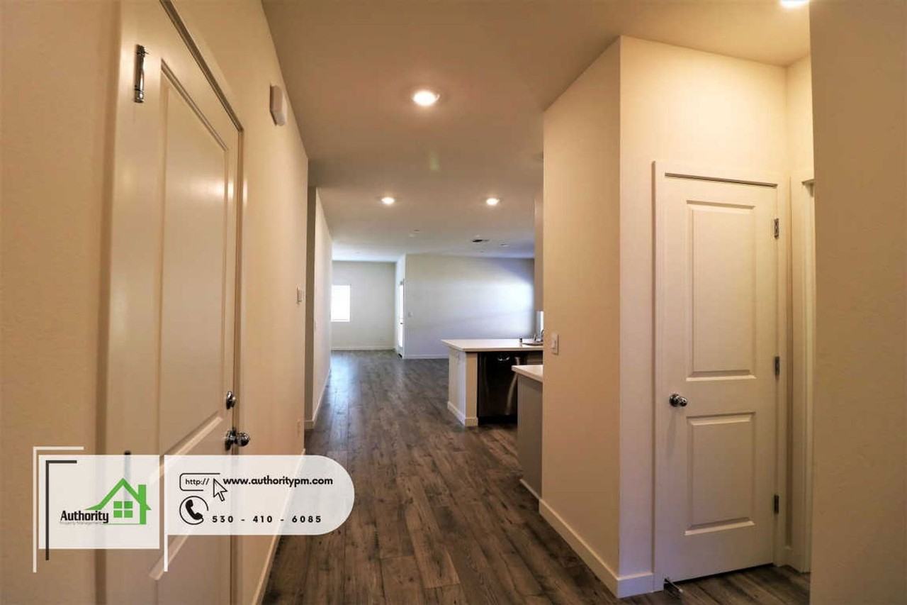 3651 Ginny Ct - Photo 4 of 25