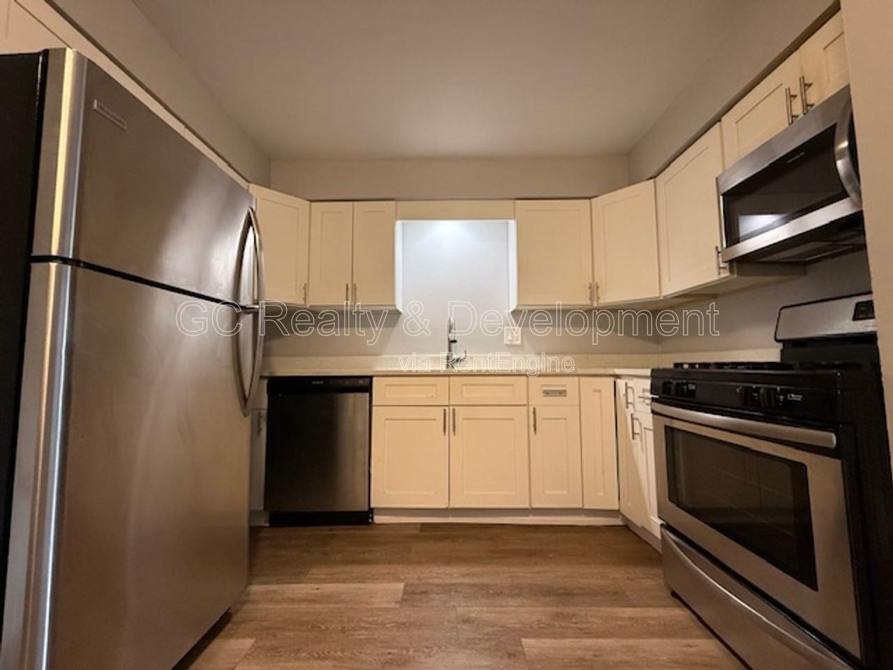 314 S Warwick Ave - Photo 7 of 15