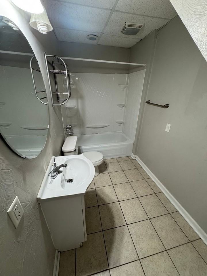 2840 Josephine St - Photo 5 of 17