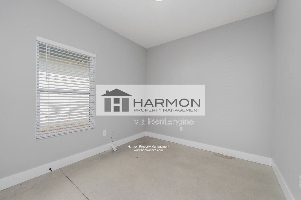 2168 S Thatcher Ct - Photo 5 of 12