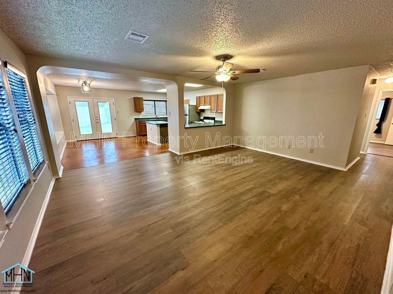 5135 Elk Crk - Photo 3 of 16