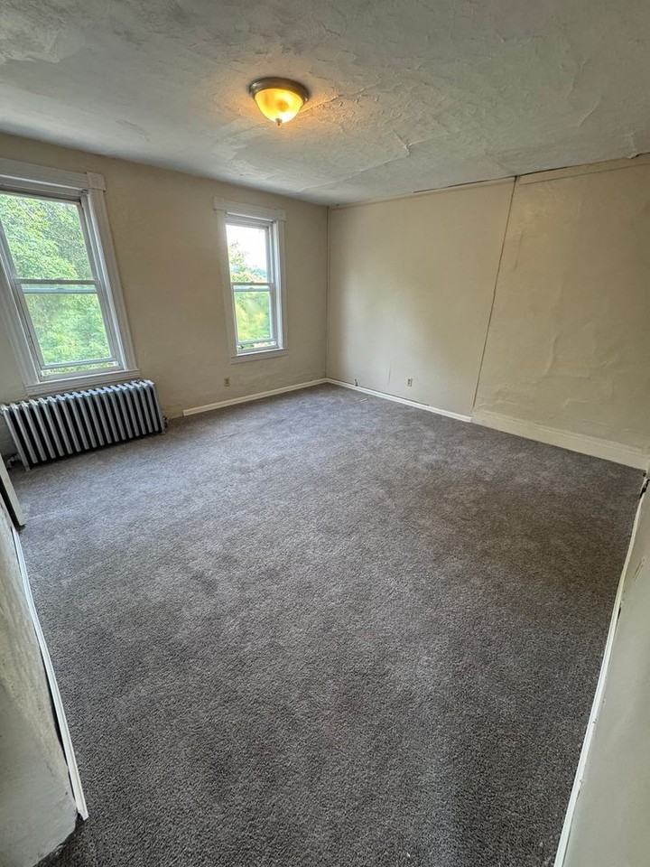 1912 Johnson St - Photo 6 of 13