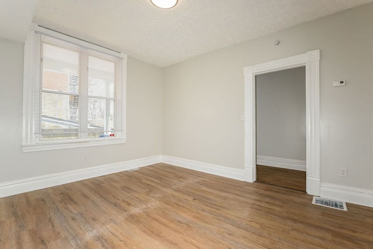 4 Kuhn St - Photo 5 of 16