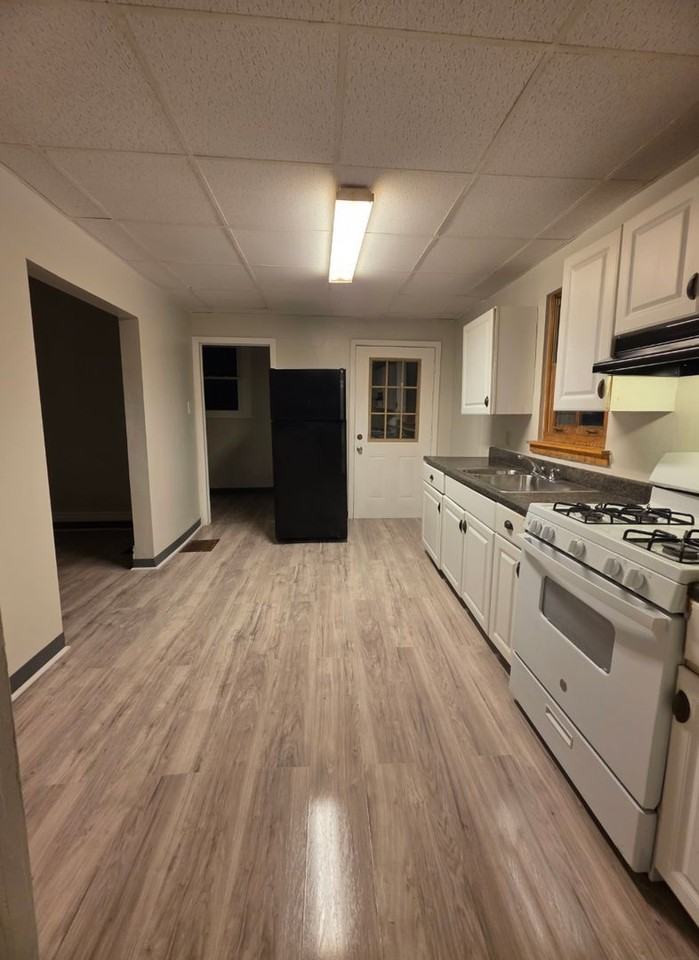 1017 Emporia St #2 - Photo 2 of 9