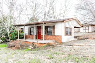 2404 Robinson Rd - Photo 1 of 1