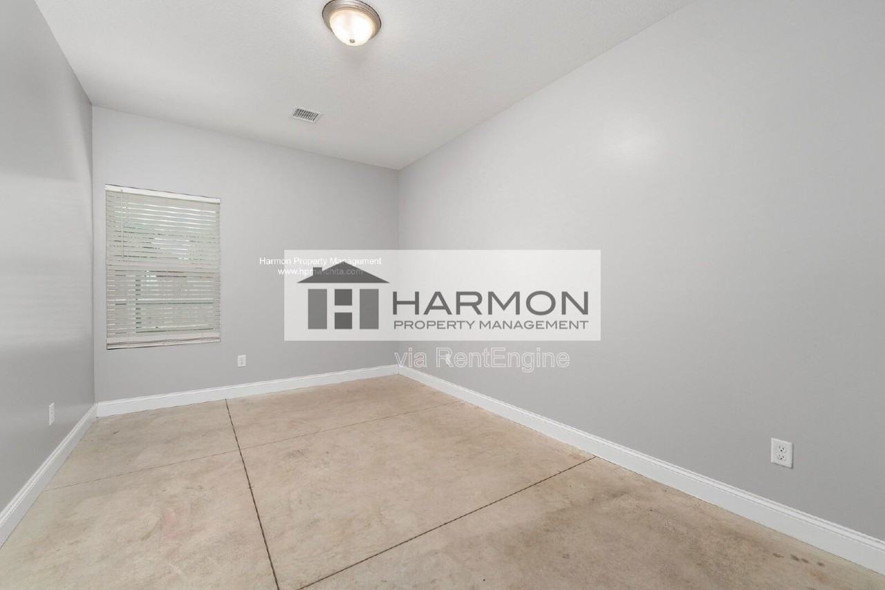 5527 S Handley Ave - Photo 7 of 11