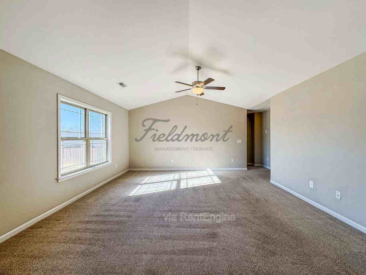 116 Veranda Cir - Photo 4 of 28