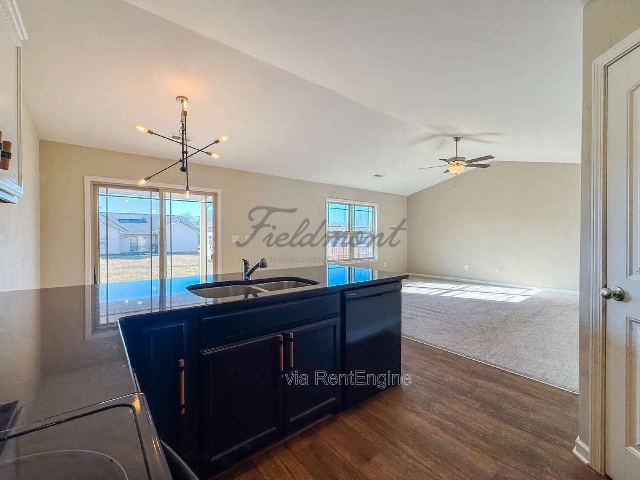 116 Veranda Cir - Photo 7 of 28