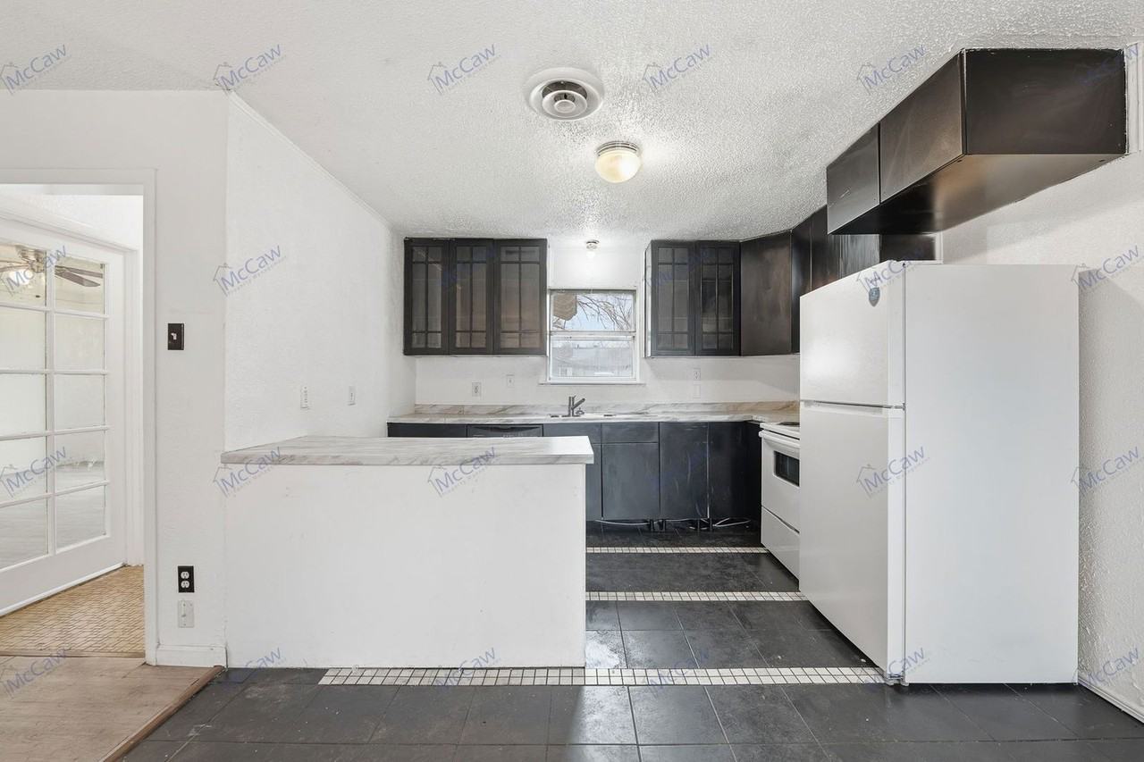 6921 Greenlee St - Photo 5 of 29