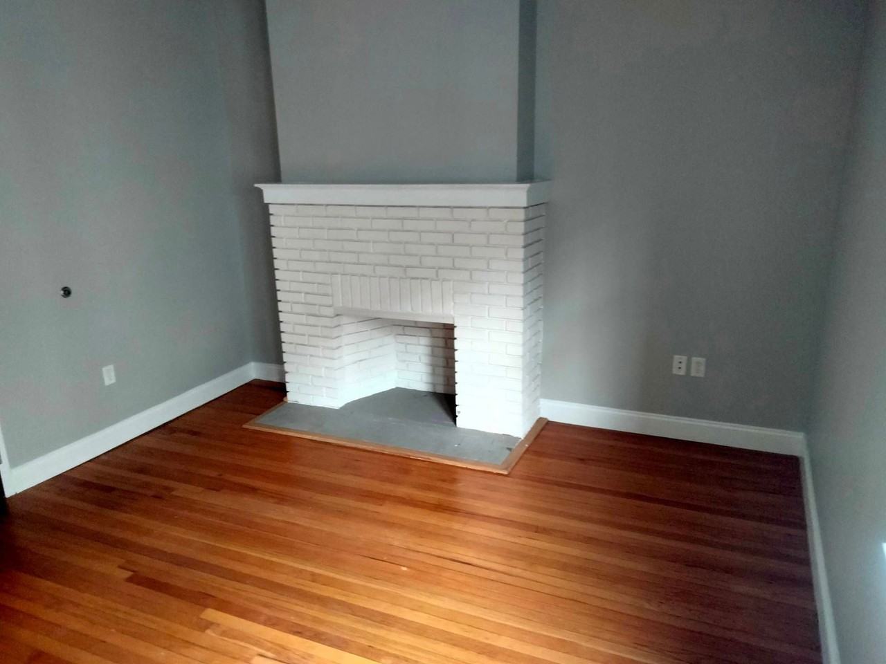 206210 Farmington Ave #412 - Photo 2 of 7