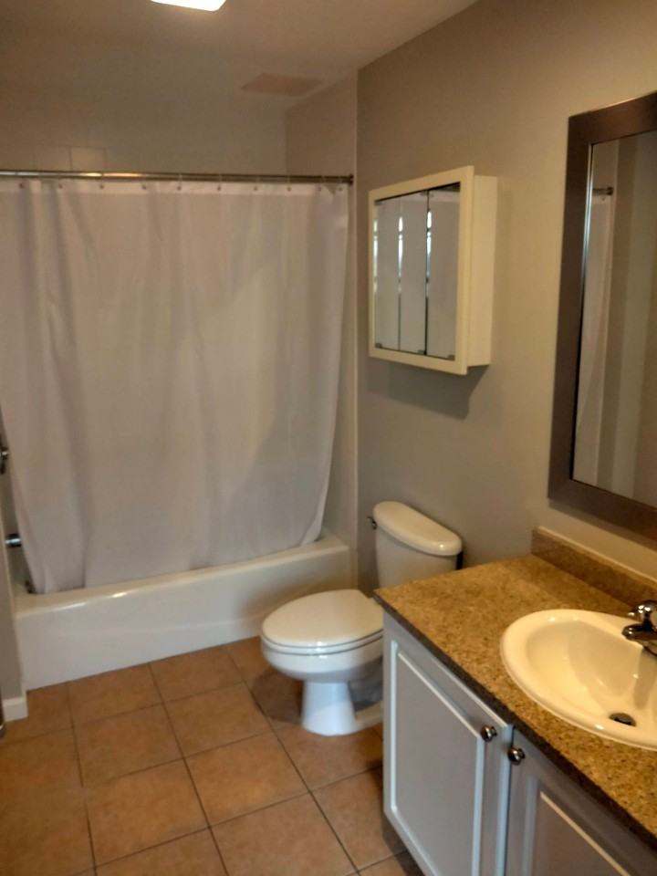 206210 Farmington Ave #412 - Photo 3 of 7