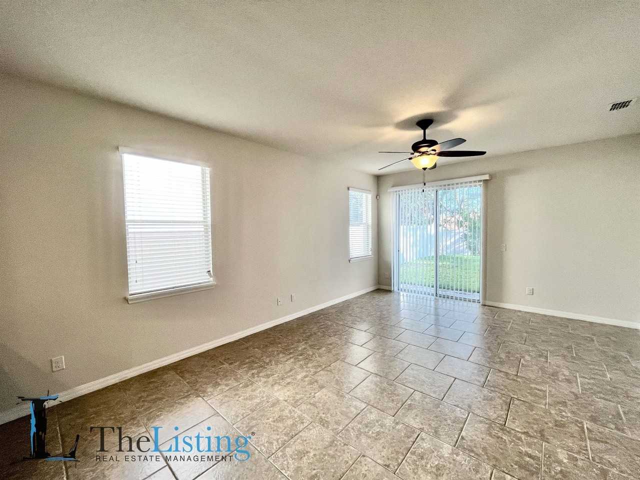 7326 Azalea Cove Cir - Photo 3 of 15