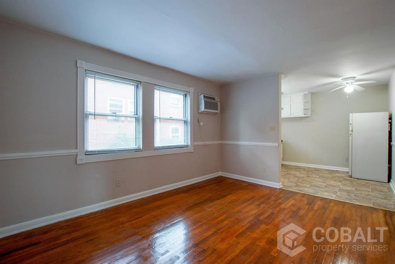 944 Saint Charles Ave Ne #3 - Photo 2 of 15