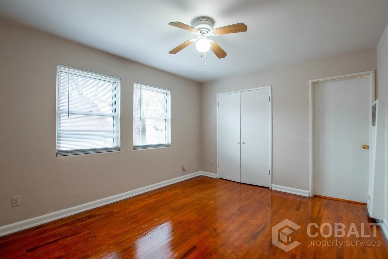 944 Saint Charles Ave Ne #3 - Photo 7 of 15