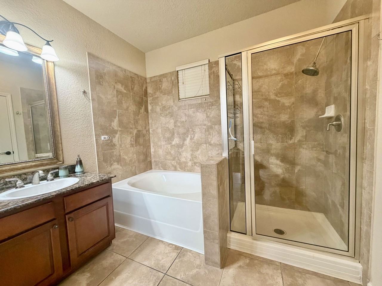 909 Charo Pkwy #1032 - Photo 6 of 19