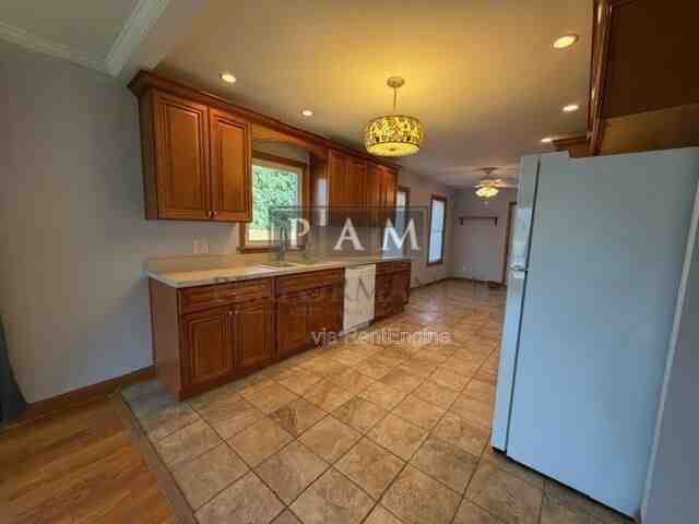 9229 27th Ave - Photo 7 of 31